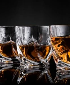 Gloednieuw ???? VDN Edam Whiskey Set Handgeblazen - 1 Whiskey Decanteer Karaf Met 4 Whiskeyglazen - Loodvrij Kristal Glas ✨ -Bourgogne Shop 550x359 1