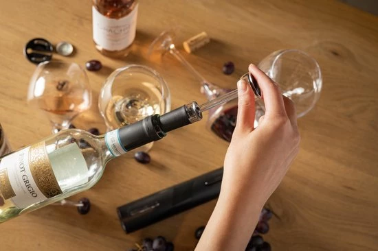 Promo ???? Sareva Elektrische Wijnopener Set (met Wijnstopper, Foliesnijder & Schenktuit) ???? 7 Promo ???? Sareva Elektrische Wijnopener Set (met Wijnstopper, Foliesnijder & Schenktuit) ???? - Afbeelding 7