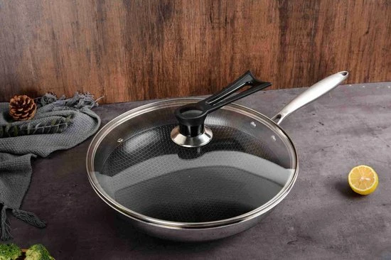 Uitgang ✨ MONOO Luxe Honingraat Wokpan Met Deksel - 32cm - Inductie - Compound Steel Wok ???? 1 Uitgang ✨ MONOO Luxe Honingraat Wokpan Met Deksel - 32cm - Inductie - Compound Steel Wok ????