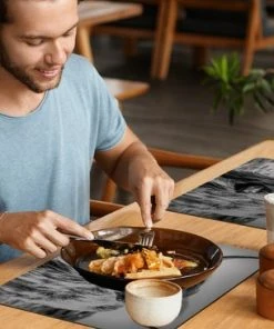 Aanbiedingen ✔️ KitchenYeah Placemat - Placemats Kunststof - Schotse Hooglander - Natuur - Koe - Zwart - Wit - 45x30 Cm - 6 Stuks - Hittebestendig - Anti-Slip - Onderlegger - Afneembaar ???? -Bourgogne Shop 550x366 90