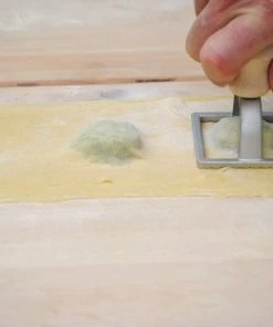 Top 10 ???? Foodiletto - Raviolimaker Set - Vorm 12 Ravioli - Aluminium/Beukenhout - Zilver ❤️ -Bourgogne Shop 550x368 5