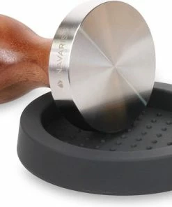 Nieuw ???? Navaris Koffie En Espresso Tamper - Stamper Voor Het Aandrukken Van Gemalen Koffie - Van Roestvrij Staal Met Aluminium Handvat - Ø 51 Mm ???? -Bourgogne Shop 550x383 2