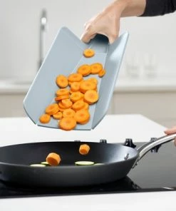 Top 10 ???? Joseph Joseph - Chop 2 Pot - Editions Sky - Snijplank - Opvouwbaar - Set Van 2 Stuks - Blauw / Grijs ???? -Bourgogne Shop 550x412 40