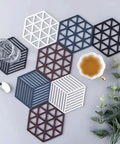 Goedkoop ⭐ DB Onderzetters (2 Stuks) - Multifunctioneel - Siliconen - Accessoires - Glas Onderzetters - Zeshoekig - Hip Design - Zwart ✔️ -Bourgogne Shop 550x548 9