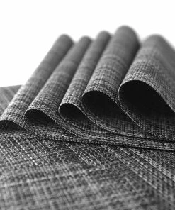 Gloednieuw ???? De Millennials Duurzame Placemats 6+6 (gratis Coaster) - Zwart- Decoratie - Hittebestendig - Makkelijk Schoon - Fijngeweven PVC - Herbruikbare - Keukenaccessoires - Cadeau ???? -Bourgogne Shop 550x550 195