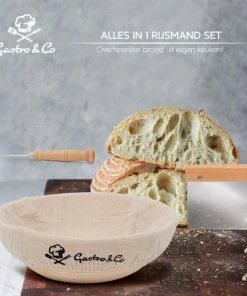 Groothandel ❤️ Gastro & Co® Rijsmandje Met Uitneembaar Linnen Deegkleed - Inclusief Decoratiemes / Deegschraper / Siliconen Bakborstel - Ø 22cm - Rotan Hout Rijsmand Banneton Rond - Geschikt Voor Gisten & Deeg Rijzen Van Desembrood / Zuurdesem - Brood Bakken ???? -Bourgogne Shop 550x550 350