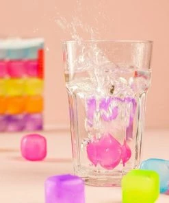 Beste deal ⭐ Kikkerland Herbruikbare Ijsblokjes - Set Van 30 - Ijsblokjesvorm - Kleur ⭐ 7 Beste deal ⭐ Kikkerland Herbruikbare Ijsblokjes - Set Van 30 - Ijsblokjesvorm - Kleur ⭐ -Bourgogne Shop 550x550 455