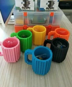 Promo ???? Merkloos Build On Brick Mug - Licht Blauw - 350 Ml - Bouw Je Eigen Mok Met Bouwsteentjes - BPA Vrije Drinkbeker Cadeau Voor Kinderen Of Volwassenen - Koffie Thee Limonade Of Andere Dranken - Pennenbeker - Creatief Accessoire Voor Op Bureau ✔️ -Bourgogne Shop 550x550 457