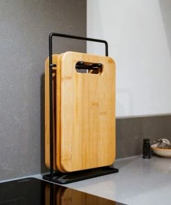 Beste Pirce ???? Luxe Snijplankenset Met Houder Van In Round – 4 Snijplanken – Houten Snijplank Rechthoek – Zwart Metalen Houder – Bamboe Hout – Serveerplank Hakblok Broodplank – Ontbijtplankjes Set – Cutting / Chopping Board – Keukengerei – Snijplankje – Borrelplank ???? -Bourgogne Shop 550x550 567