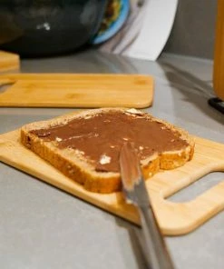 Beste Pirce ???? Luxe Snijplankenset Met Houder Van In Round – 4 Snijplanken – Houten Snijplank Rechthoek – Zwart Metalen Houder – Bamboe Hout – Serveerplank Hakblok Broodplank – Ontbijtplankjes Set – Cutting / Chopping Board – Keukengerei – Snijplankje – Borrelplank ???? -Bourgogne Shop 550x550 571