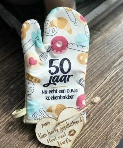 Nieuw ???? Merkloos Ovenhandschoen Met De Tekst `50 Jaar Nu Echt Een Ouwe Koekenbakker.`+ Hartje Liefs / 50 Jaar / Abraham / Sarah ????